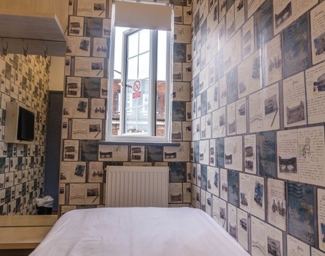 London Backpackers Private Single Room